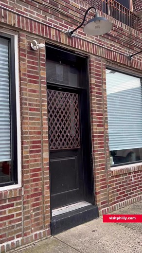 Whether it's girls' night, date night, or something in between, Homemade by Bruno in South Philly is a treat for all! This authentic pasta-making class teaches you how to make traditional Italian pasta dishes just like the kind you'd find at Sunday dinner. Tag someone who you'd do this delicious workshop with! #visitphilly #phillyfoodie #eatphilly | Visit Philly