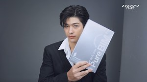 ผิวเปล่งประกายแบบไม่มีใครยอมใคร! Behind The Scenes รวมหมอผิวสวยหล่อ มาประชันความโกลว์กับหนุ่มลุค อิชิคาว่า พลาวเด้น ในการถ่ายทำ Pure BIM Hydrogel Mask มาสก์ลูกรักของเหล่าหมอผิวหนัง ที่ถูกออกแบบมาเพื่อฟื้นฟูผิวหลังหัตถการ ไม่ว่าผิวจะงอแงหนักแค่ไหน ก็ปลอบประโลม เติมเต็มความชุ่มชื้น ให้หน้าโกลว์แบบไม่ต้องลุ้น ใครอยากผิวสวยสุขภาพดีแบบคุณหมอในคลิปนี้ หลังทำหัตถการครั้งต่อไปอย่าลืมรีเควสมาสก์ Pure BIM มาปลอบผิวกันน #purebimhydratinggelmask #มาส์กน้องลุค #Aestheticallureth #มาส์กบริสุทธิ์ทางการแพทย์ #ม