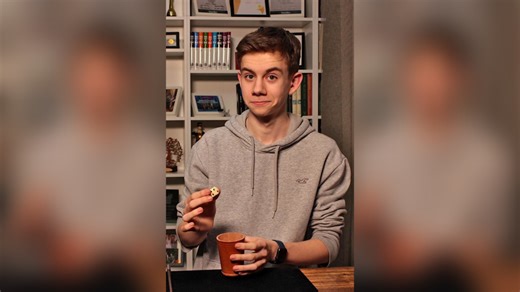 Geschichte der Zauberkunst und magische Tricks: Magic Maxl tritt in Aichach auf