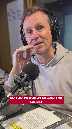 Some amazing signs at the @gcmarathon 😂 What was your favourite? | 1029 Hot Tomato