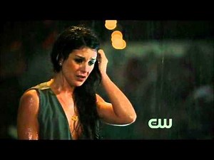 Annie and Caleb - First kiss - 90210 - 4x21