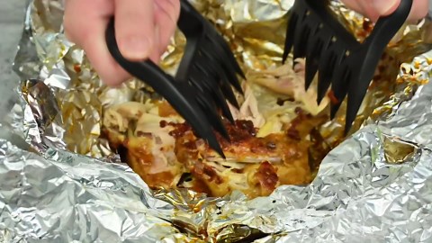 MAEXUS Meat Claws for Shredding Pulled Pork Chicken and Beef, Barbecue Meat Shredder, BBQ Grill Tools Accessories Gift for Smoker Slow Cooker Meat Claws (2 Pcs)