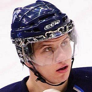Brayden Schenn Girlfriend 2026: Dating History & Exes - CelebsCouples