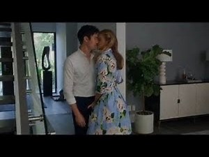 Blake Lively Grabs Her Costar’s Balls! It wasn’t In The Script!! She Grabbed His Nuts!! WTF Blake!!!