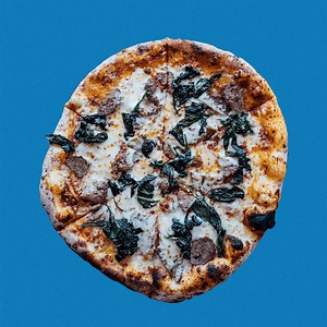 Spice up your slice with the *Cheeky Monkey*! 🍕🔥 Featuring politely spicy tomato oil, melty mozzarella, savory meatballs, and fresh baby spinach, this pizza brings just the right kick. One bite, and you'll be hooked! 🍅🌶 | Toss & Fire Wood-Fired Pizza