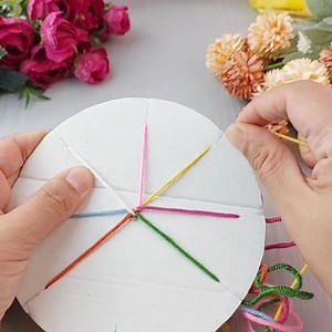 51K views · 210 reactions | I sold 50 of them in one day!!! A genius idea with yarn and a piece of cardboard, you will love it 殺 #knitting #craft #Desing _Hülya | Knitting & Crochet World | Facebook