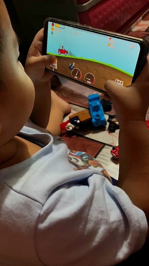 Mangelog Nakog Cellphone 📲 | Naty Crane Scheller