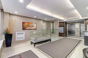 712 1887 CROWE STREET, Vancouver West， $1,238,000 UNIQUE SKY VILLA! Don't miss out this stunning 2 level penthouse offering 2 bedroom,2 bathrooms & a flex room with view of downtown city.A dynamic collection of contemporary residences in the heart of Vancouver. Steps away from the Olympic Village at Southeast False Creek.Plenty of outdoor space such as terrace & balcony. Corner unit with private 2 patio. bonus: about 2000 sq.ft rooftop garden. | Nu Stream Realty Inc.