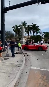 Hiện trường vụ va chạm giữa TESLA, Nissan GTR và Ford Mustang 350GT ... nhìn những mảnh vụn là biết chạy với tốc độ bàn thờ rồi | Tạp Chí Xe & Công Nghệ