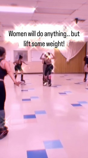 Maybe you’re not fat… maybe you’re just chronically under muscled? ⁣ ⁣ Lift some weights ladies!!! .. real weight.. not the 5kg in your fitness class.. ⁣ ⁣ As women age, our hormones and muscle composition start to decline. Women naturally have less muscle mass to begin with, but as our hormone production slows, as does our ability to maintain our muscles. To counter this, we need to focus on building strong, resilient muscles, and we do this by lifting heavy weights. ⁣💪🏻🩷 ⁣ #strongissexy⁣ #F