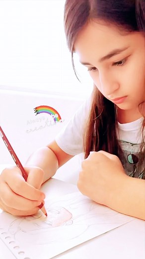 8.9K views · 1.7K reactions | Artist ️ ‍ #artist #singer #model #beautiful #simple #teen | Roxy Hodzic | Facebook