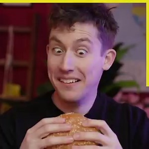 Time to try vegan burgers 🌱🍔 | JOLLY