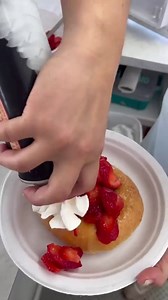 & just like that it’s the last day 🍓✨ | Peachey's Baking Co