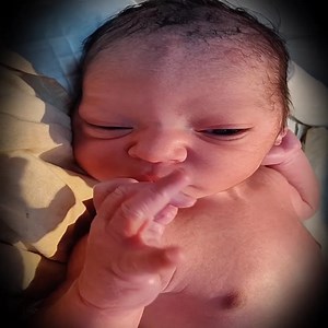 20 reactions | Cute newborn crying after birth  | Baby & Mom Stories | Facebook