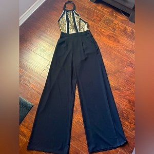Women’s backless jumpsuit