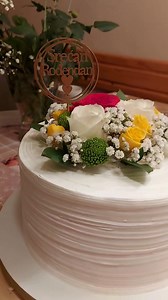 34K views · 1K reactions | Torte sa svežim cvećem Pored dekoracija sa...