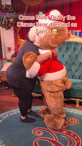 Meet Santa Duffy at Jollywood Nights!