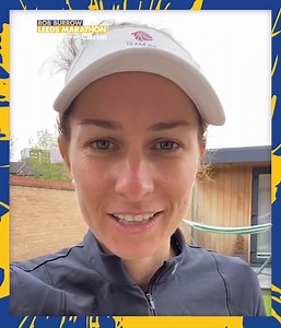 📣 Marathon Motivators… @LeedsRhinosOfficial and England Women’s star Courtney Winfield-Hill is off to the ice bath after completing her half marathon with Head Coach Lois Forsell #RobBurrowLeedsMarathon #RunForAMateWithAMate | Jane Tomlinson's Run For All