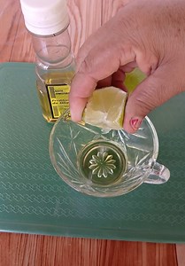Toma una cucharada de aceite de olivo con limón y no visitarás un hospital