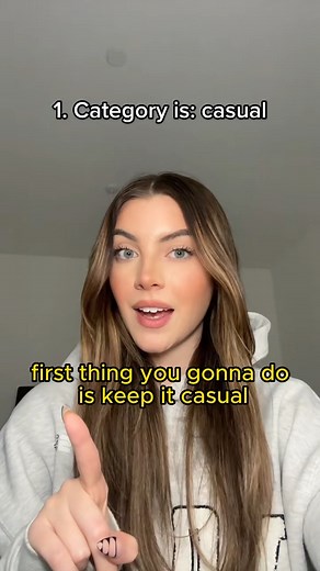 How to text your crush 101 #reels #flirting #gotgame #viral #datingadvice #textingyourcrush | Chloe Taylor