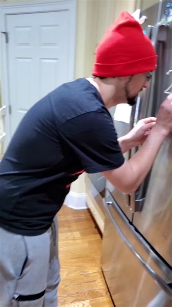 What I do for you people!!!! #2million #milestone #fyp #magnets #foryou #magic @funnel_mom