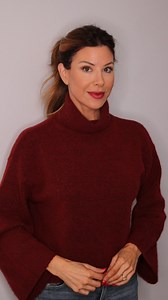 86K views · 6.5K reactions | Neckline dictates hairstyle. Here are a few easy examples to show the difference ✨ #over50 #over40 #midlife #midlifewomen #midlifewoman #womenover50 #hair #dominiquesachsehair #neckline #outfit #fashion #hairstyles | Dominique Sachse | Facebook