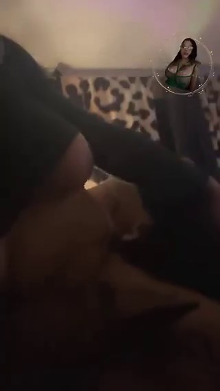 RT @creamytschina11: Submissive sluts really bring the real domme out of me now I’m face fucking you & treating you just like the dick suck…