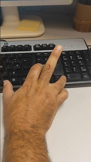 Arrange windows in Windows 11 horizontally, vertically, or cascade.