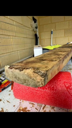 Damaged toe repair with the face cleanup. #WillowWorx #BatRepairs #PerthCricket #batrefurbish | Willow Worx