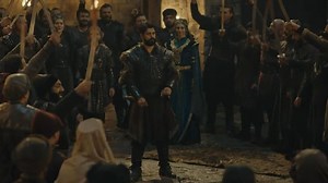 Trafo bomba gibi patladı: Alevler geceyi gündüze çevirdi