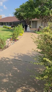 #paradisecoveatlakegrapevine #beautifulbride #outsidewedding #weddingvenue #grapevinelake #outdoorweddingceremony | Paradise Cove at Lake Grapevine