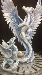 Mother and Baby Wind Dragons from the Anne Stokes Age of Dragons Range: Adult Wind Dragon: https://www.kinkyangel.co.uk/products/anne-stokes-adult-wind-dragon Baby Wind Dragon: https://www.kinkyangel.co.uk/products/anne-stokes-baby-wind-dragon See more Age of Dragons here: https://www.kinkyangel.co.uk/collections/age-of-dragons | Angel Clothing