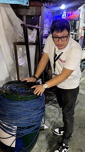 16K views · 152 reactions | PANOORIN: Kabilang sa paghahanda ng Barangay San Vicente sa Quezon City sa bagyong Uwan ang paglalagay ng lubid sa mgs eskenita para hindi tangayin sa baha ang kanilang mga residente | Luisito Antonio Santos | Facebook