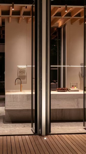 AUTUMN SHOOT AT VILLA VRV Raak verwonderd door de kracht van de combinatie van juiste belichting, warme herfstkleuren en strakke lijnvoering in Villa VRV. Photo: Argument Studio https://www.bobmandersarchitecture.com #bobmandersarchitecture #architecture #architectuur #design #homedecor #interieur #interior #exterieur #exterior #architect #art | Bob Manders Architecture | Facebook