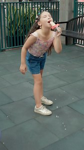 Un día normal en Navona. Visítanos en familia y llévate grandes momentos.📍🤪🏘️ | Plaza Navona