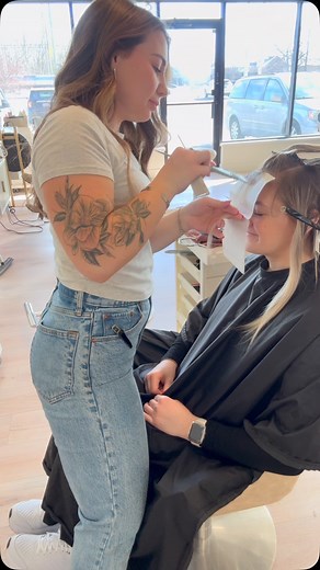 When it’s time for the mohawk section🫡 #highlights #blondes #mohawksectionhighlights #grandrapids #hairsalon #grhairstylist #westmihairstylist | Morgan Huver