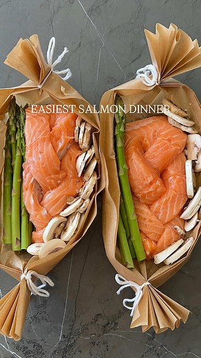 Not your average weeknight salmon🐠we braided it, we glazed it, we gave it a whole boat 🚢 It’s the kind of dish that looks way fancier than the effort it takes, and it comes with the perfect crunchy, tangy Asian cucumber salad giving you a full meal. Whether you’re planning your Shavuot table or just looking for a summer dinner to impress your guests (or just yourself!), this one’s a keeper. Here’s how to make it – serves 2: For the Braided Salmon Boats: * 2 skinless salmon fillets (about ¾ lb