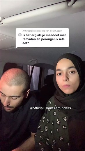 Sarah eet perongeluk tijdens Ramadan 😱