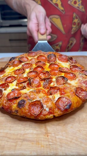 Dave’s Pizza Oven on Instagram: "The wife wanted a pan pizza so I threw and extra 280g dough ball in a 9 inch skillet. Let it proof for an hour or so. No par bake. #pizza #asmr #pizzalover"