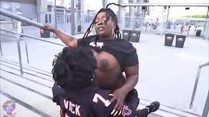 Thixen vixen Gibby the clown - Free Sex Movies - BestPornStars.Tv