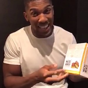 129K views · 2.9K reactions | BULK POWDERS® have just launched the new MACRO MUNCH™ protein bar. Perfect for a high protein snack & already had a couple of them #BULKPOWDERS #TEAMBULK | Anthony Joshua | Facebook