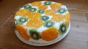 Rețetă cu fructe și frișcă. Tort Diplomat