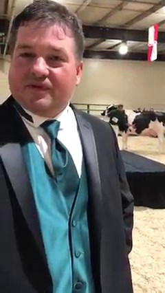 2021 #MarylandStateFair Holstein Futurity Judge Mike Duckett from Wisconsin comments on the winner Peace & Plenty Millinium-Judge entered by Joseph Schwartzbeck. | Maryland State Fair