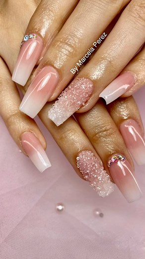 Baby boomer #nails #nailsnailsnails #nailsofinstagram #babyboomer #acrilico #acrilicnails #nailaddict #nailsalons #chicago #downtownchicago #navypierchicago | I do nail shop
