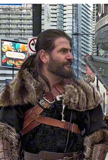 Warrior in Public. #ertogrul #foryou #shortvideo #dirilişertuğrul