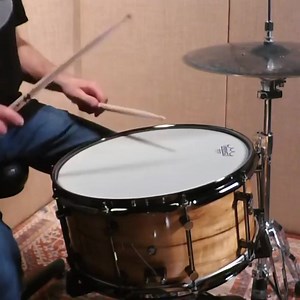 This “Myrtle Creek” is 6.5x14 solid Oregon Myrtle with a hand-rubbed oil finish looks and sounds delicious! — Posted @withregram • @docsweeneydrums “Myrtle Creek” is 6.5x14 solid Oregon Myrtle with a hand-rubbed oil finish. Contact any of our dealers to inquire. #snare #snaredrum #tambour #schlagzeug #batera • • #officialsnaregeek #snaresoftheday #geargeek #snaregeek #playdrums #woodwork #morethenshells #drumart #nerdfam #woodworking #drumbuilder #drumcreator #drummer #handcrafted #drums #drumtu