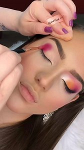 421K views · 9K reactions | Eyeshadow tutorial... ♥️殺 #eyeshadow #eyeshadowtutorial #eyemakeup #eyemakeuptutorial #eyemakeuplook #eyemakeupideas #makeup #makeuptutorial | Glossy & Classy | Facebook