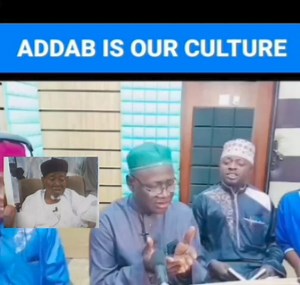 SHEIKH SONU SHEU GIVE PRAISES TO SHEKH KAMALDEEN AL ADABBY. | Media Movement for Islamic Lectures and Events