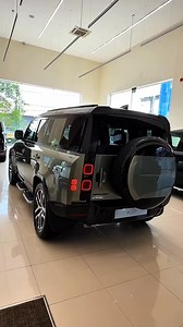 Land Rover defender PHEV 2025 | Drive Precision