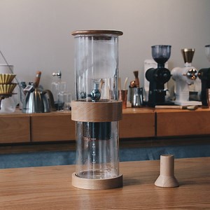[Hot Item] Adjustable Water Flow Smooth Cold Brew Coffee and Tea Maker Dripper Glass Iced Household Drip-Type Coffee Pot